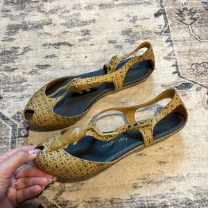 Rare Melissa Numa - Love Foxx sandals The rat 🐀 size 7 mouse